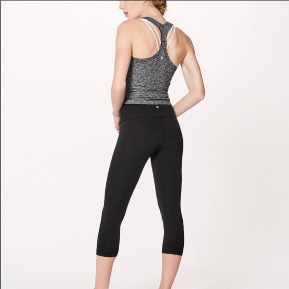 lululemon athletica Pants - Lululemon cropped wunder under